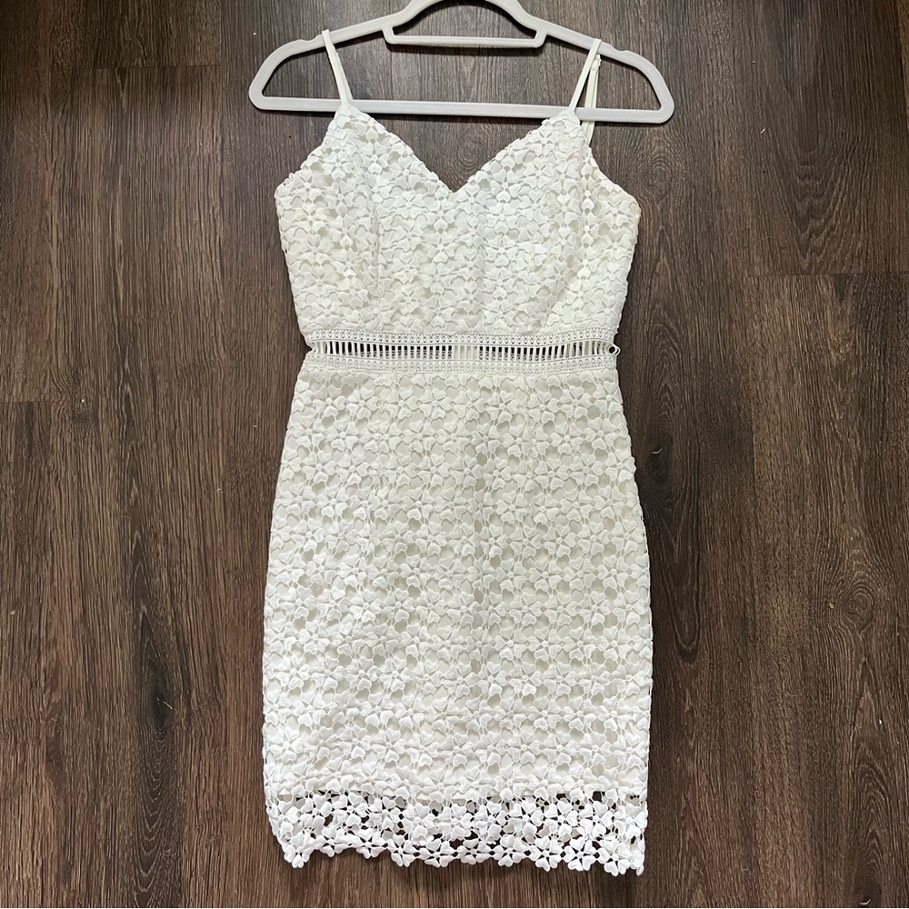 Minuet White Floral Lace Mini Dress